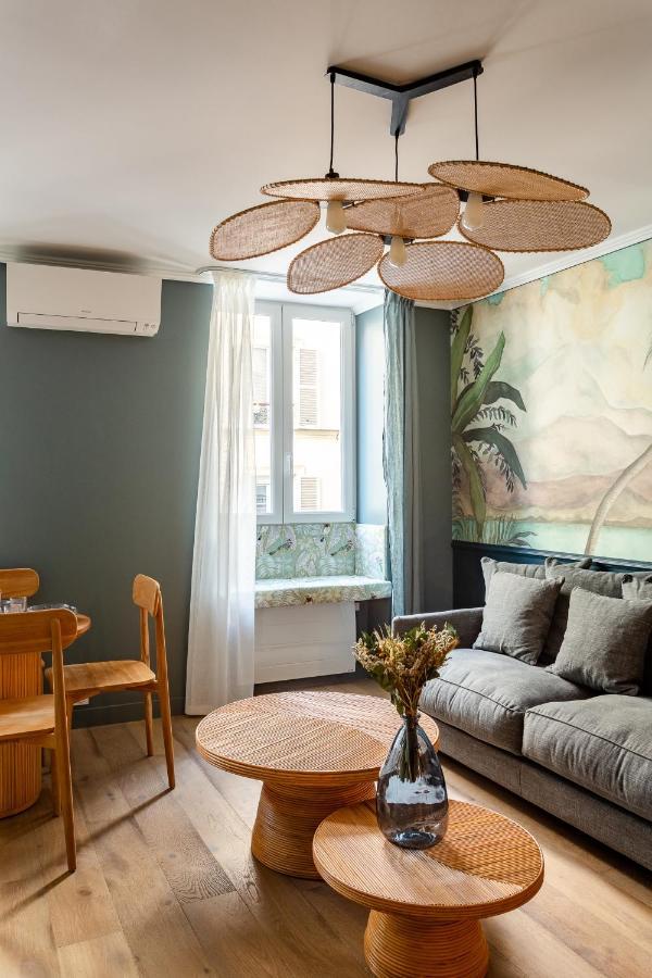 The Blue Nature Suite Downtown Montmartre Paris Exterior photo